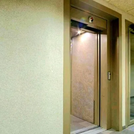 Apartamento Cozy In The Heart Of , Foorum. *